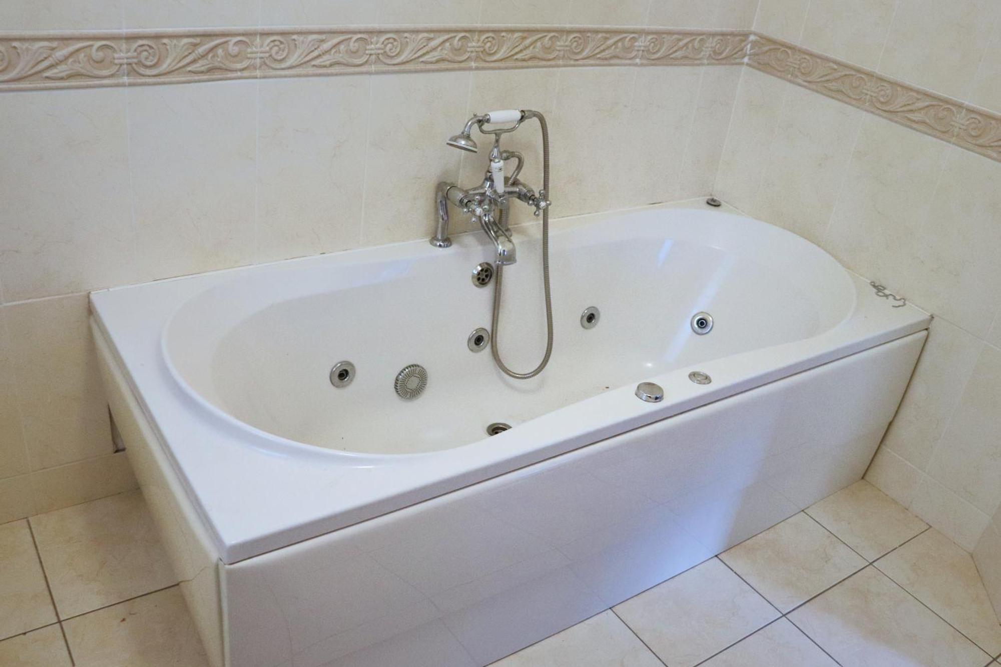 Deluxe Dwelling - 15 Mins From Cork City/Airport Leilighet Eksteriør bilde
